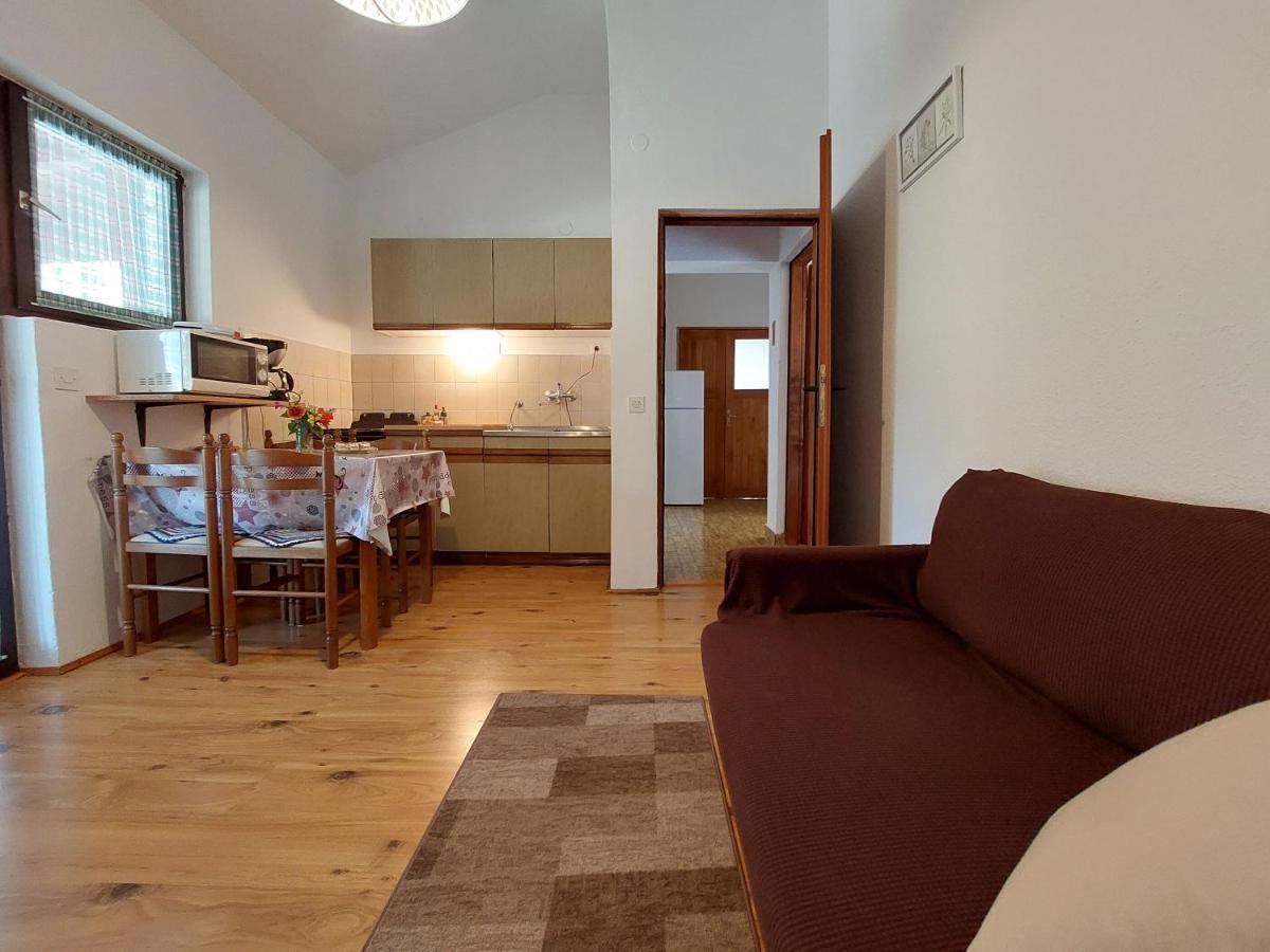 Apartments Vilim Pinezići 외부 사진