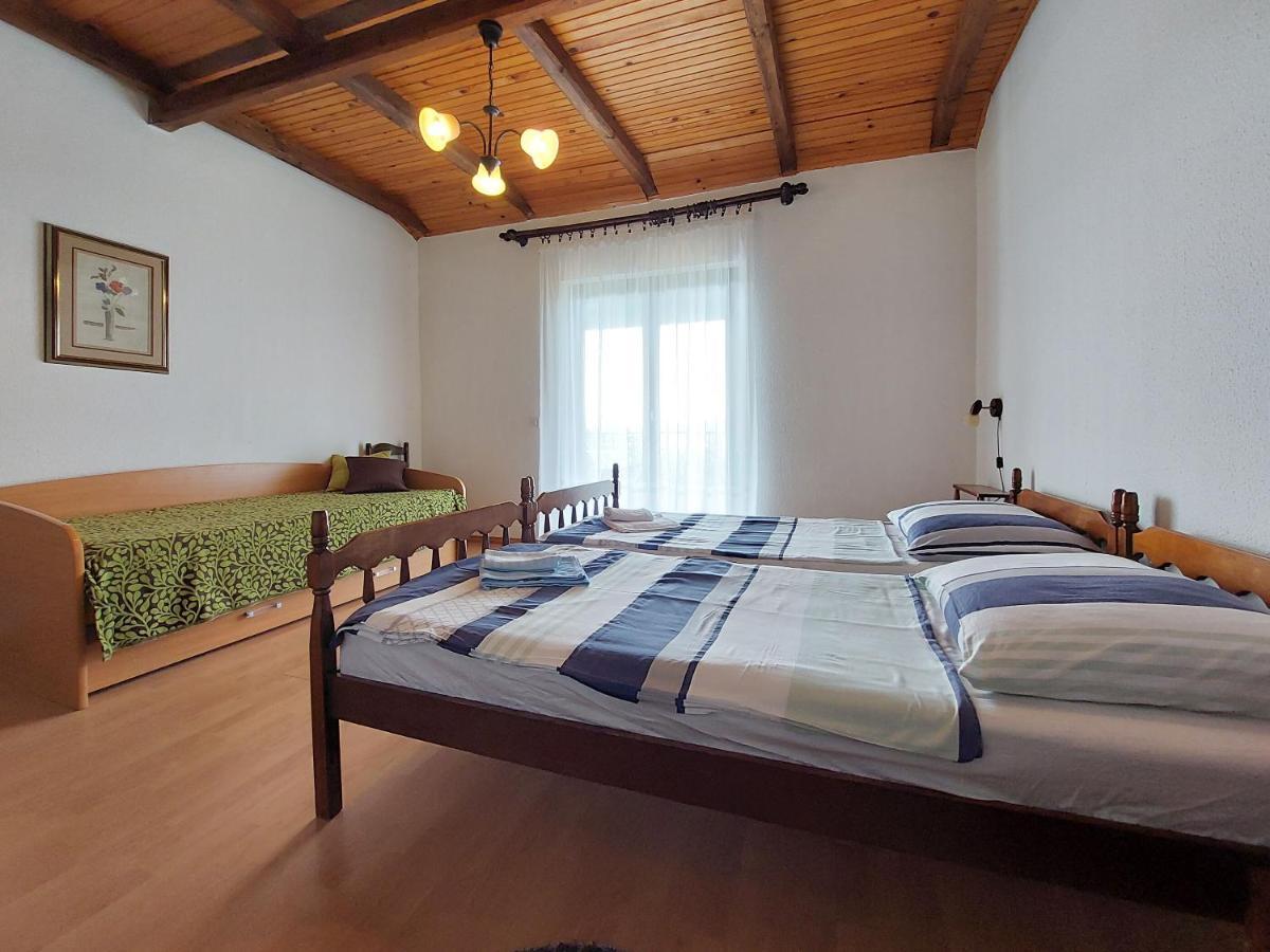 Apartments Vilim Pinezići 외부 사진