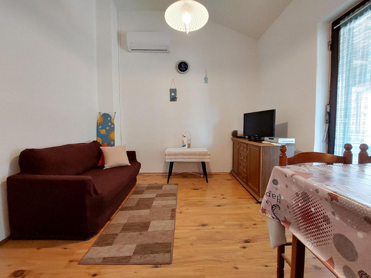 Apartments Vilim Pinezići 외부 사진